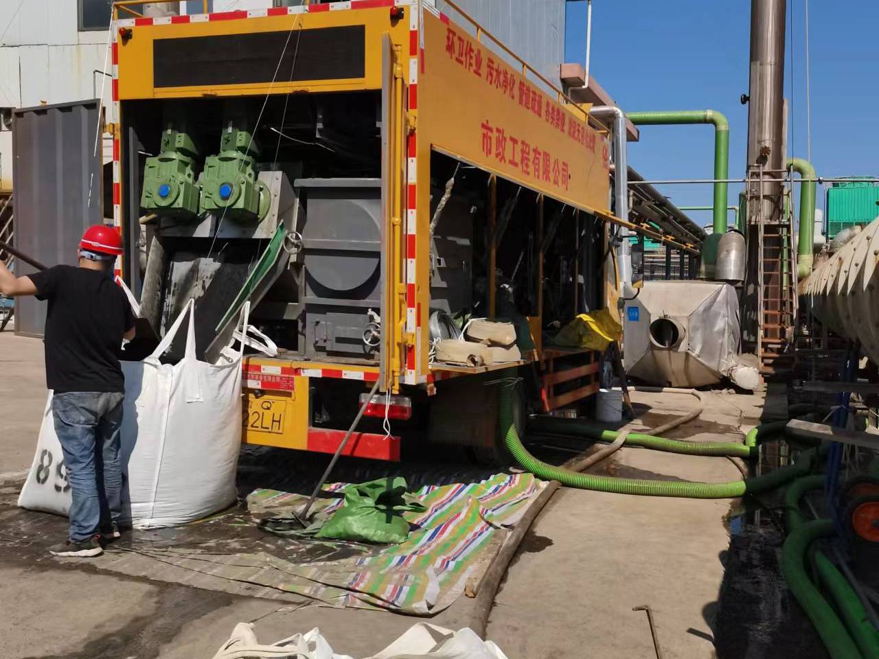 岑巩淤泥压干处理